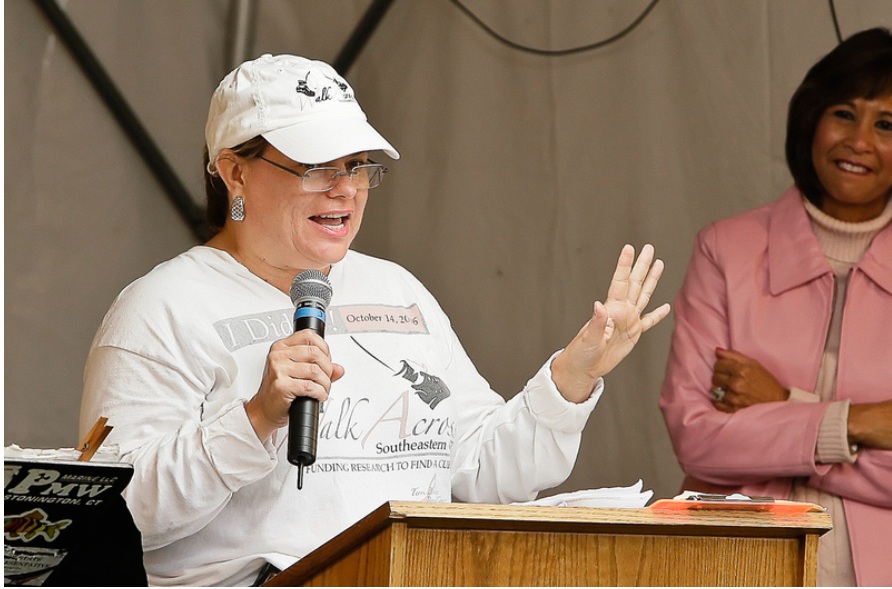 Stacey Gualtieri speaking at 2009 Walk Closing Ceremonies