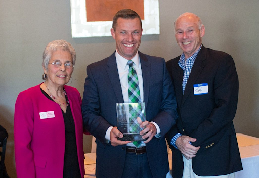 2016 TBBCF 27th Mile Club Awardee - Eric Parker, a native of East Lyme, has been with WFSB since 2004, and is the Chief Investigative Reporter for the Channel 3 I-Team. WFSB has partnered with TBBCF since 2014 on the Walk Across Southeastern Connecticut. Parker has been master of ceremonies for the walk’s closing ceremonies in 2014 and 2015.  In 2016, Parker featured 2012 TBBCF research grant recipient Dr. Priscilla Brastianos, in a special medical report.